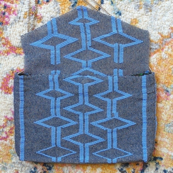 Dainty Aztec Beaded Flap Closure Metal Chain Mini Crossbody Bag Gray Periwinkle - Picture 5 of 11